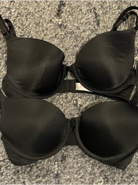 Victoria’s Secret PINK Wear Everywhere Lightly Lined Bras Lot Two Black Size 32B